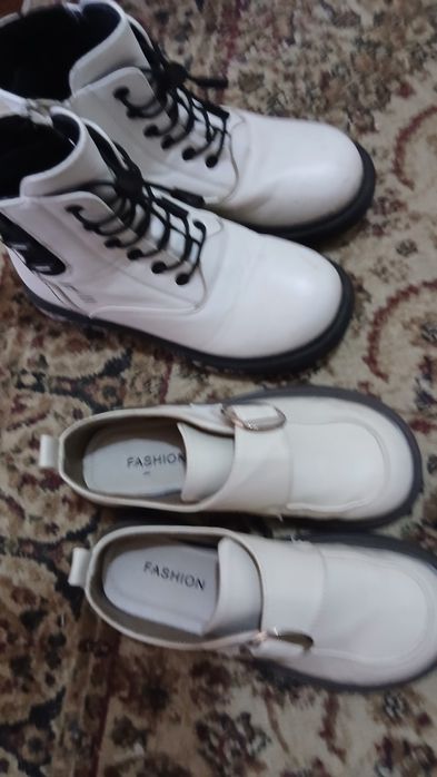 Отдам даром хорошаю обувь