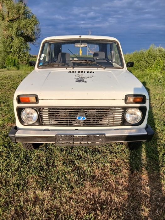 Vînd lada niva 4×4 vehicul istoric