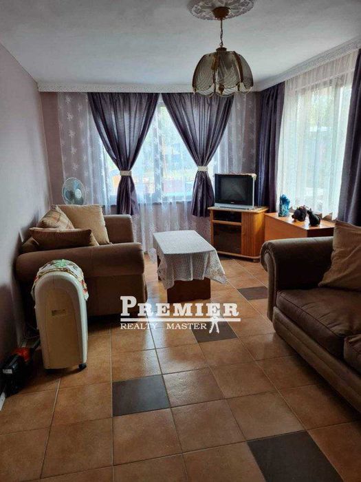 Продава се Къща в с. Тънково, Област Бургас - 180 кв.м за 1084 €/кв.м - Снимка #9