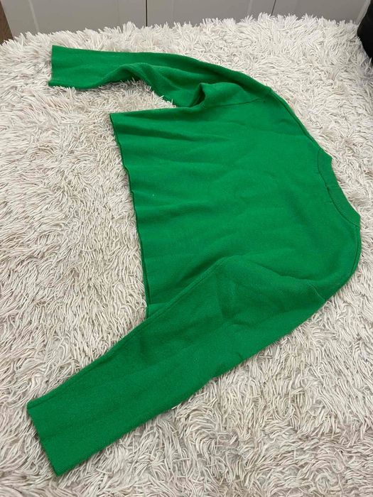 Продавам 2 зелени блузи