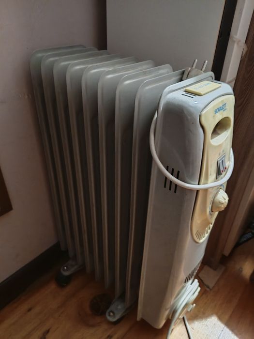 Продам недорого масляный радиатор