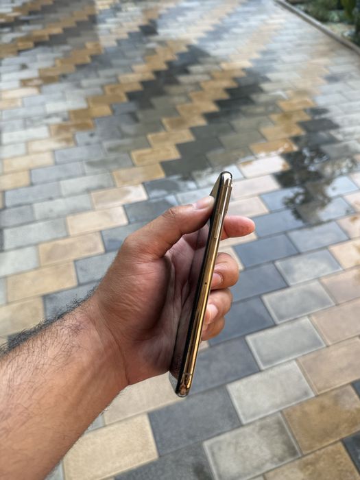 Iphone xs ayfon xs 64gb GOLD tel ideal sotiladi aybi yo face ishlidi