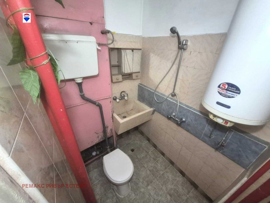 Продава се Едностаен апартамент в Русе, Родина 2 - 37 кв.м за 784 €/кв.м - Снимка #8