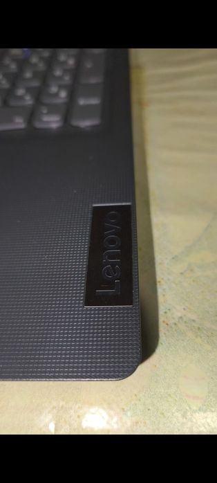 Lenovo ideapad 3