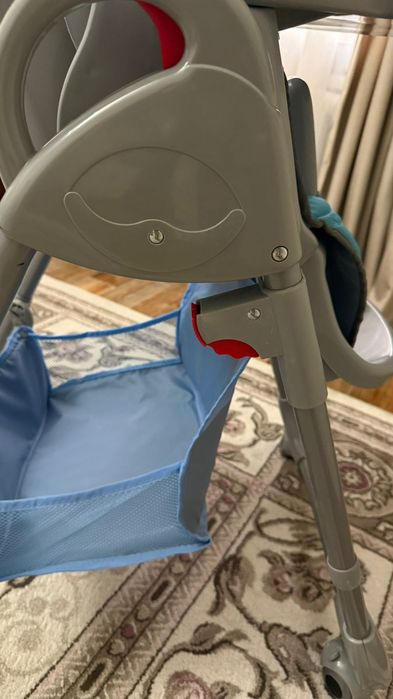 Детский стульчик для кормления