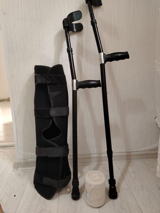 Продам костыли со всеми пренадлежностиями