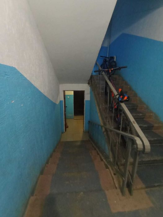 Продам 2 комн. квартиру в Уральске