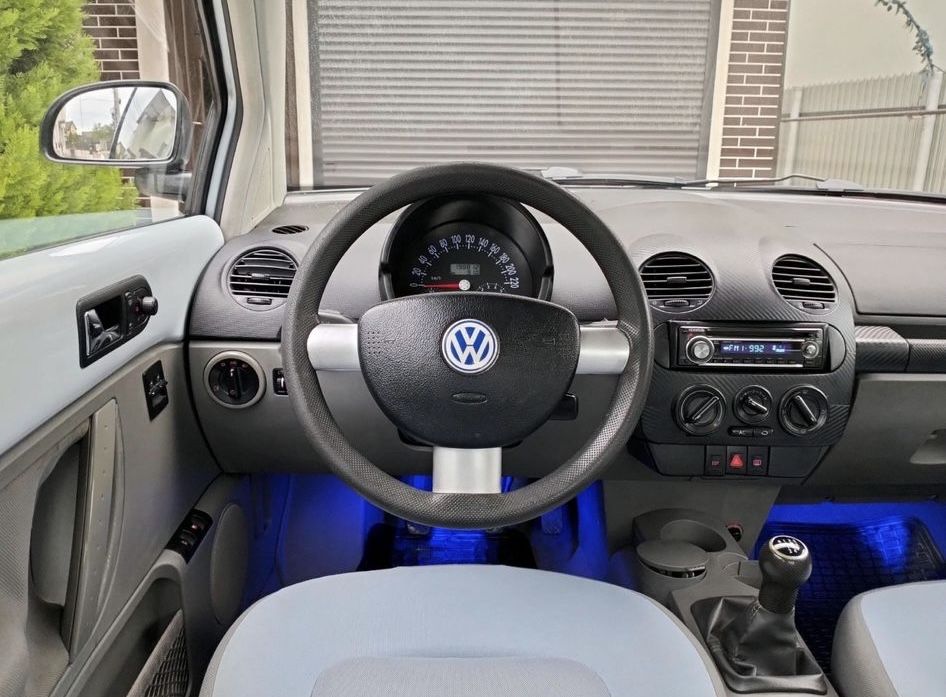 VOLKSWAGEN Beetle 2000 — imagine 4
