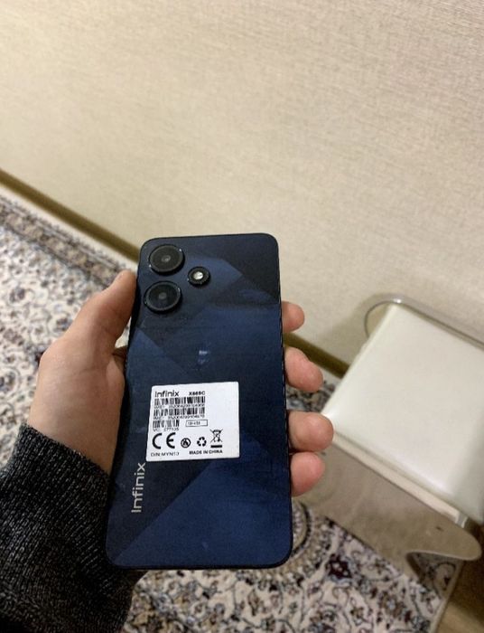 Telefon zudlik bilan sotiladi