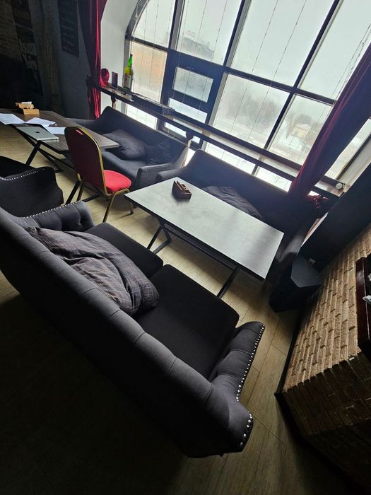 Мягкий диван серого цвета