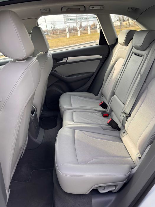 AUDI Q5 2.0D 190 CP quattro