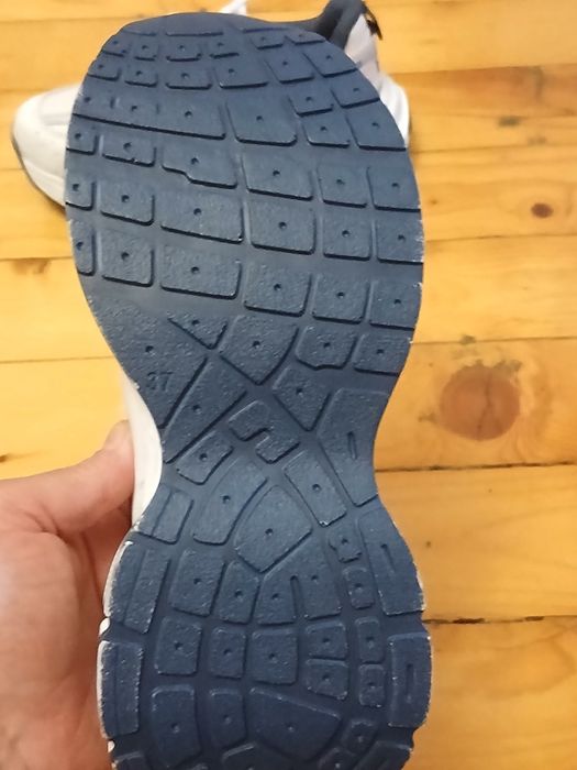 Маратонки NIKE Намаление