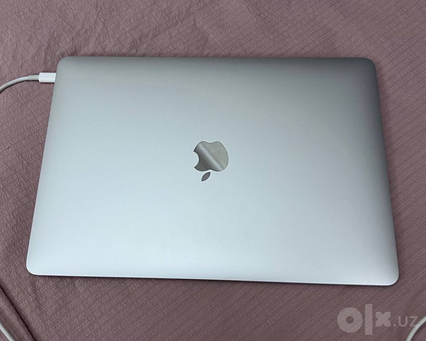 Sotiladi: MacBook Air 13" M1 Silver (8/256) — Ideal holatda