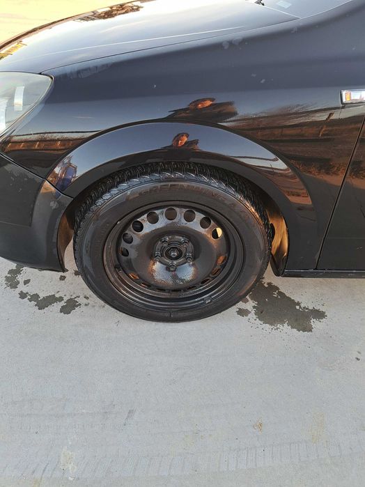 DE VÂNZARE – Opel Astra H Caravan 1.9 CDTi (100 CP), 2006 – 1700 €