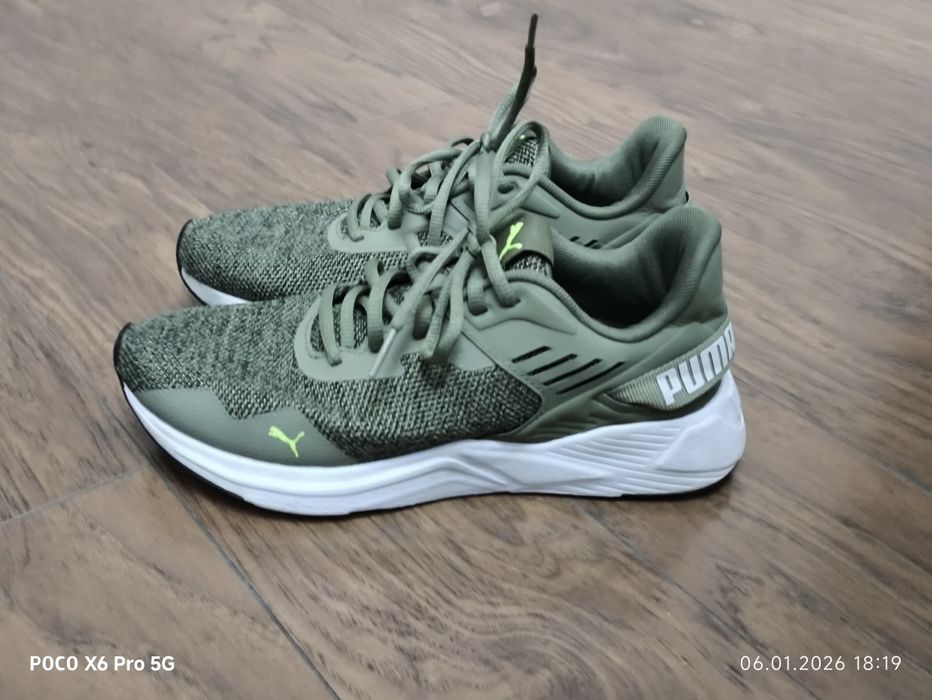 продам кроссовки