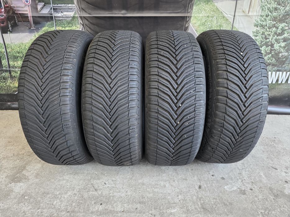 215/55/17 MICHELIN 4бр
