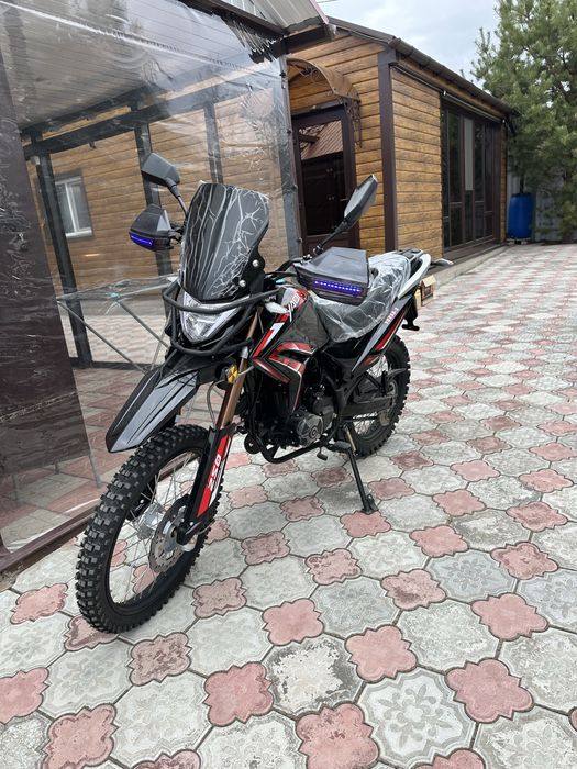 Продам мотоцикл эндуро