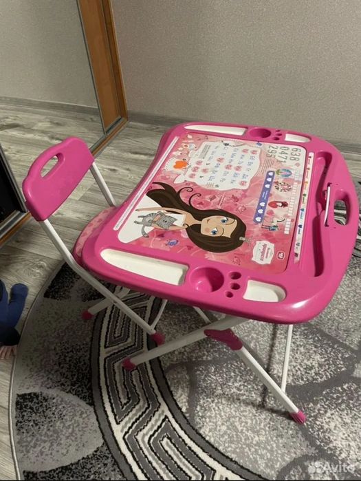 Столик и стульчик