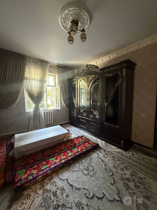 Циолковский Дустобод Дом Участок 2,3 сотки 177 м² 7 комнат
