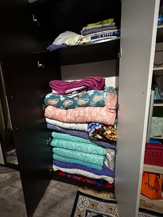 Продам шкаф и комод б/у