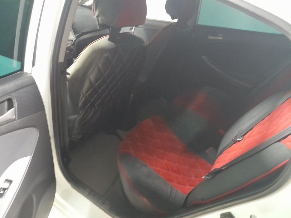 Продам авто 2015 года автомат