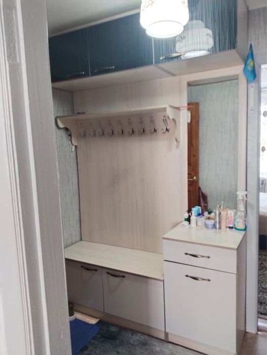 Продам прихожую