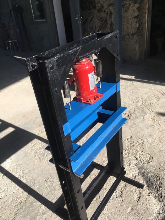 Продам пресс усилие 32 тонны