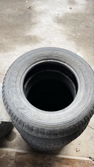 Dunlop Grandtrek AT20.