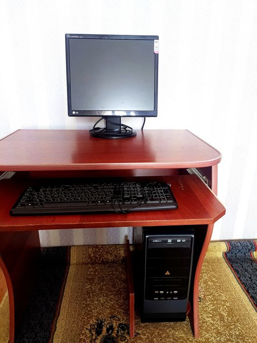 Продаётся LG flatron computer