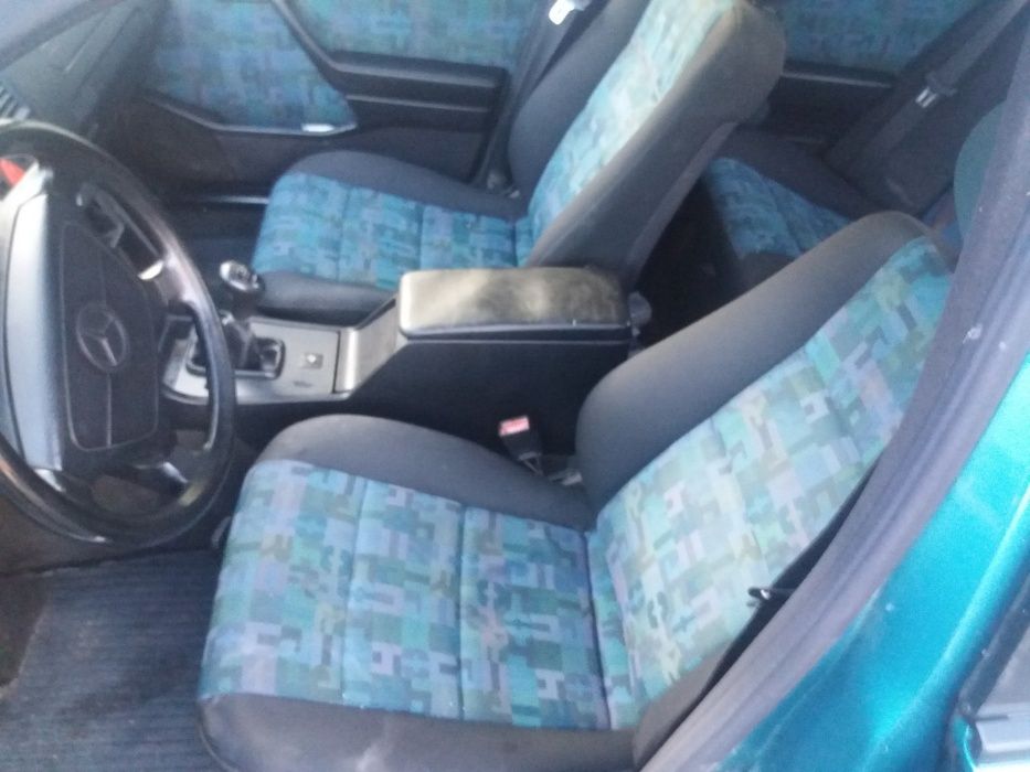 Мерцедес C220 d 99г