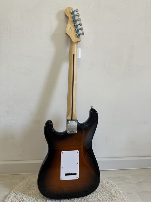 Squier stratocaster sonic by fender