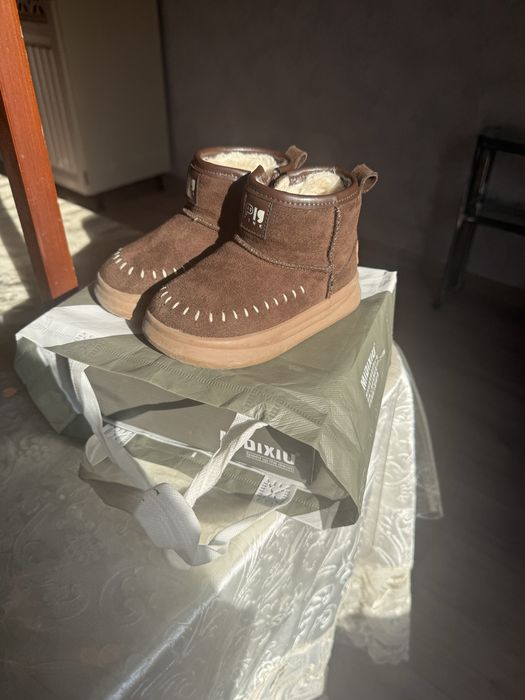 Продаётся зимний обувь