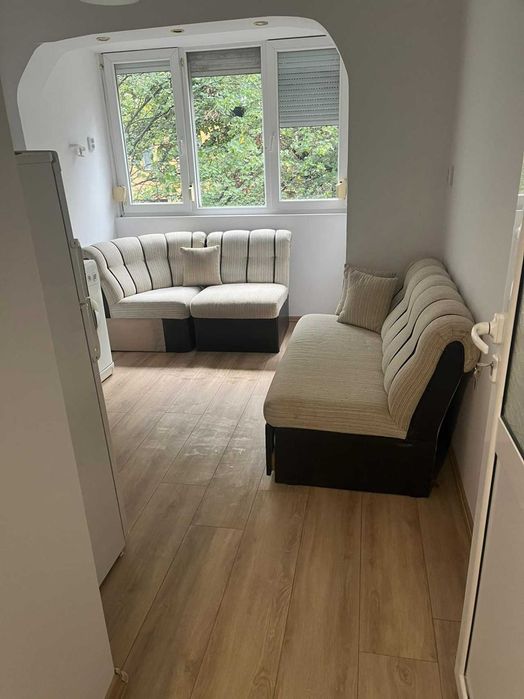 Дава се под наем Двустаен апартамент в Пловдив, Изгрев - 55 кв.м за 300 € - Снимка #3