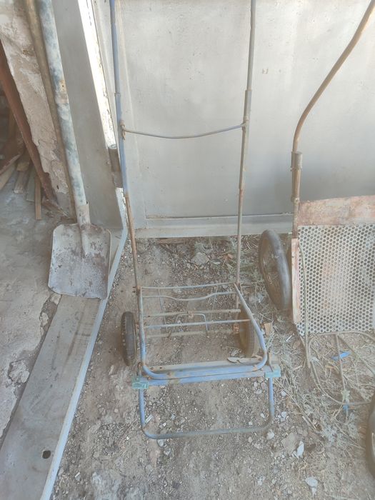 Продам тележки йй