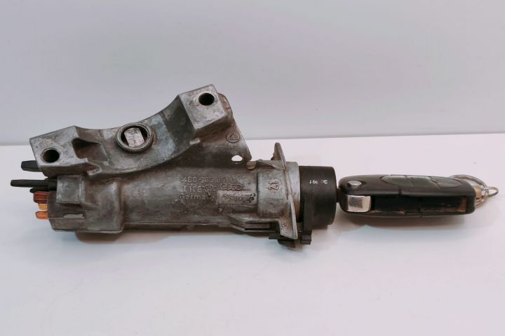 Contact Pornire  cu Cheie 4B0905851C Volkswagen VW Passat B5.5 (facel