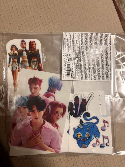 Hartie de zahar imprimata cu Demon Hunters Huntrix si Saja Boys