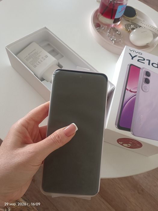 Продам новый телефон Vivo Y21d