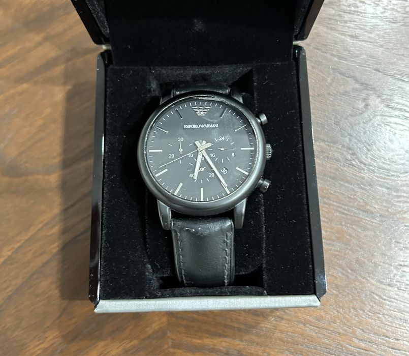 Часы Emporio Armani