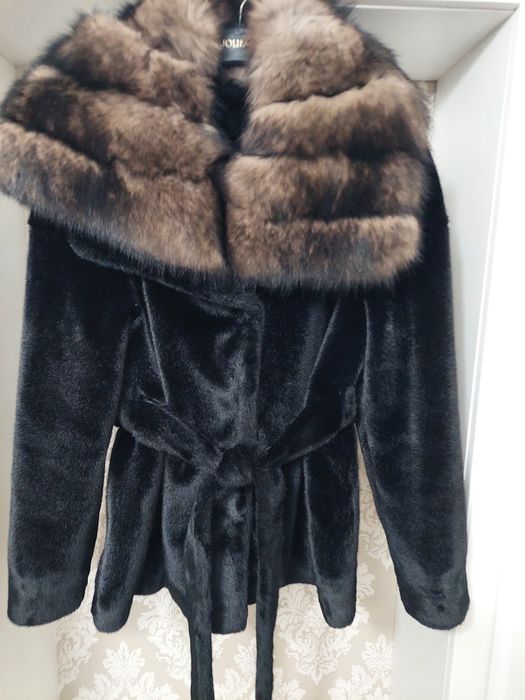 Haina blana Alcantara