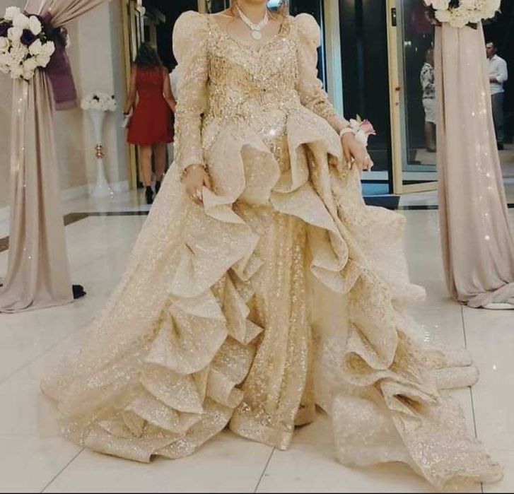 Rochita de gala cu trena