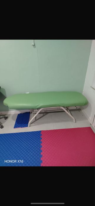 Кушетка зеленая / новая