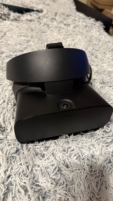 Oculus Rift S – stare foarte bună + 2 huse VR Cover