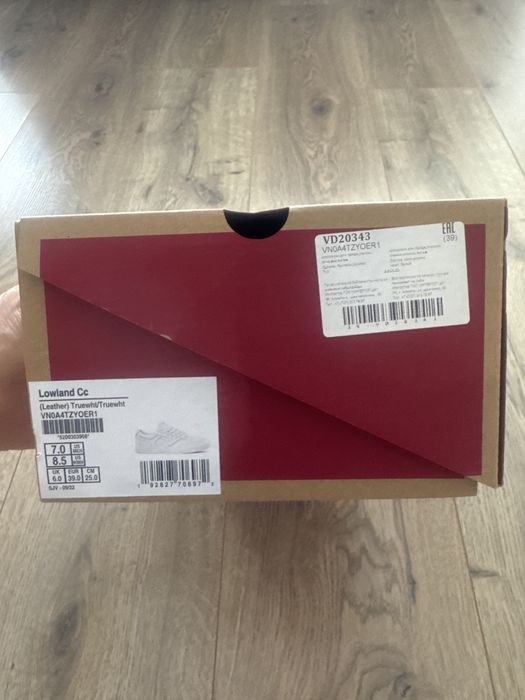 Кроссовки кожаные  Vans оригинал