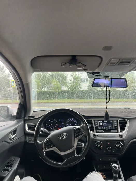 hyundai accent 2019