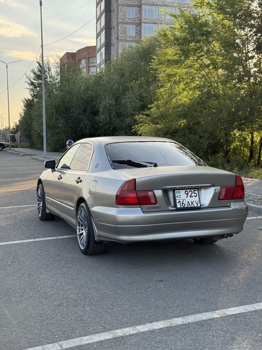 Mitsubishi Diamante