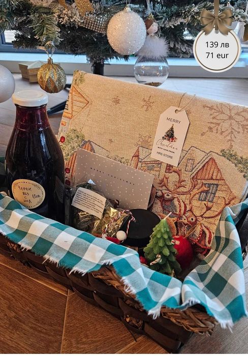 Коледни испански жакардови покривки, тишлайфери, калъфки възглавници