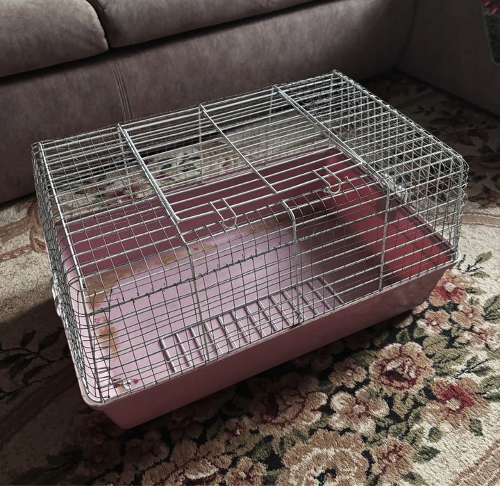 Б/у Клетка для морских свинок,кроликов,хомячков и тд