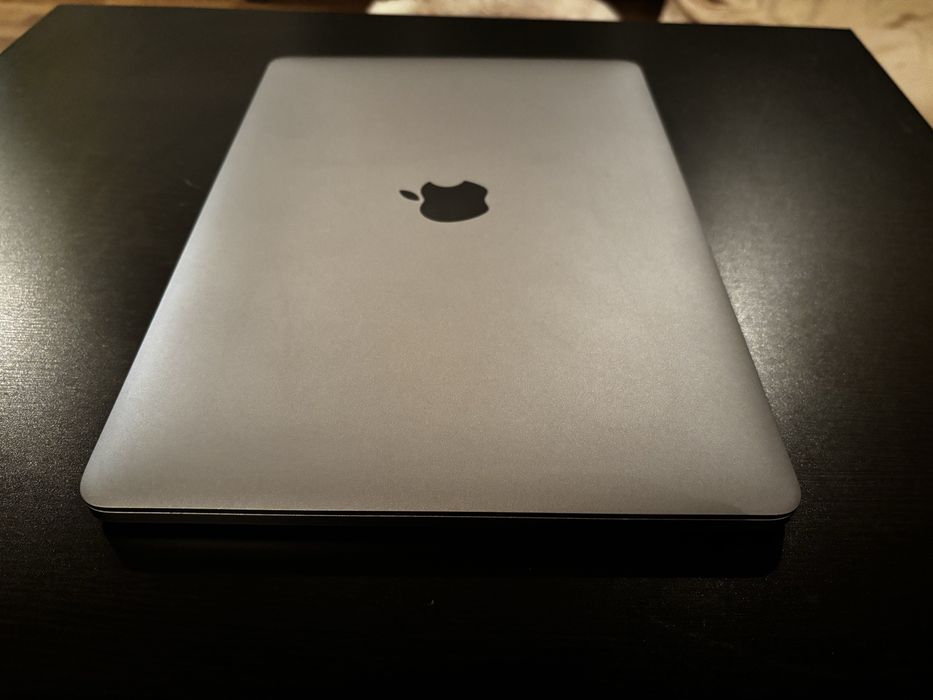 Macbook Pro A1708 13", 2017, i5, 8 GB RAM, 128 GB SSD, 413 cicluri