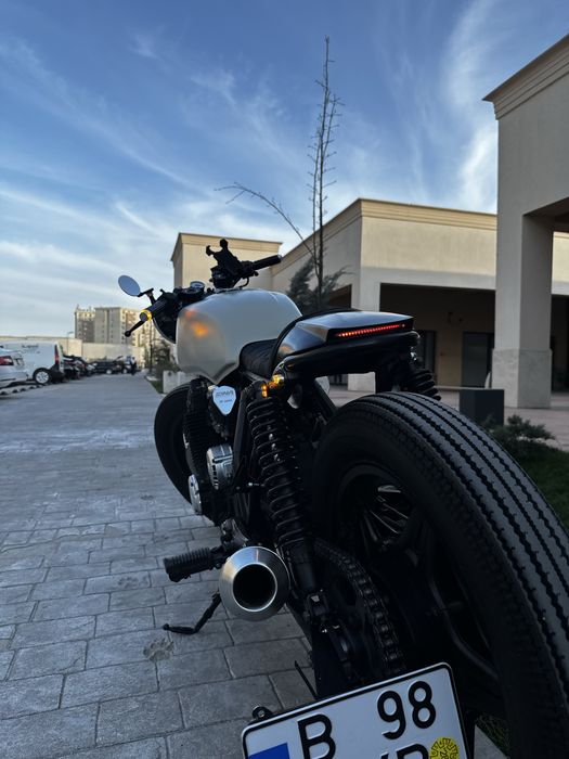 Honda CB750 Cafe Racer Custom