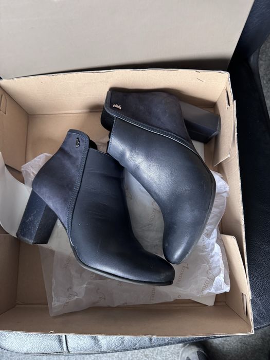 Kilipir! Ghete botine elegante, de damă, nr. 38, stare buna